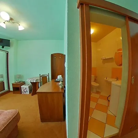 Mewa בית הארחה 3*